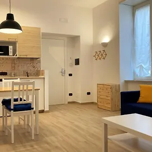 La Casa Blu Nel Cuore Storico Di , Naples Italy