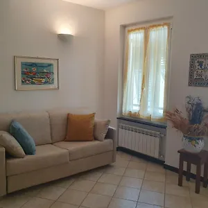  Apartment La Casa Di Mina